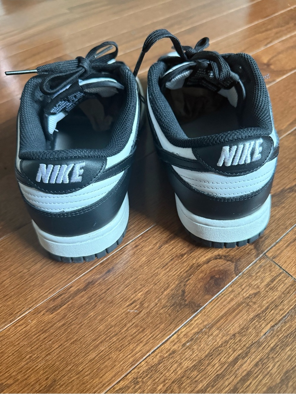Nike Black and White Dunk Low Sneakers size us 8 women’s - Picture 6 of 10